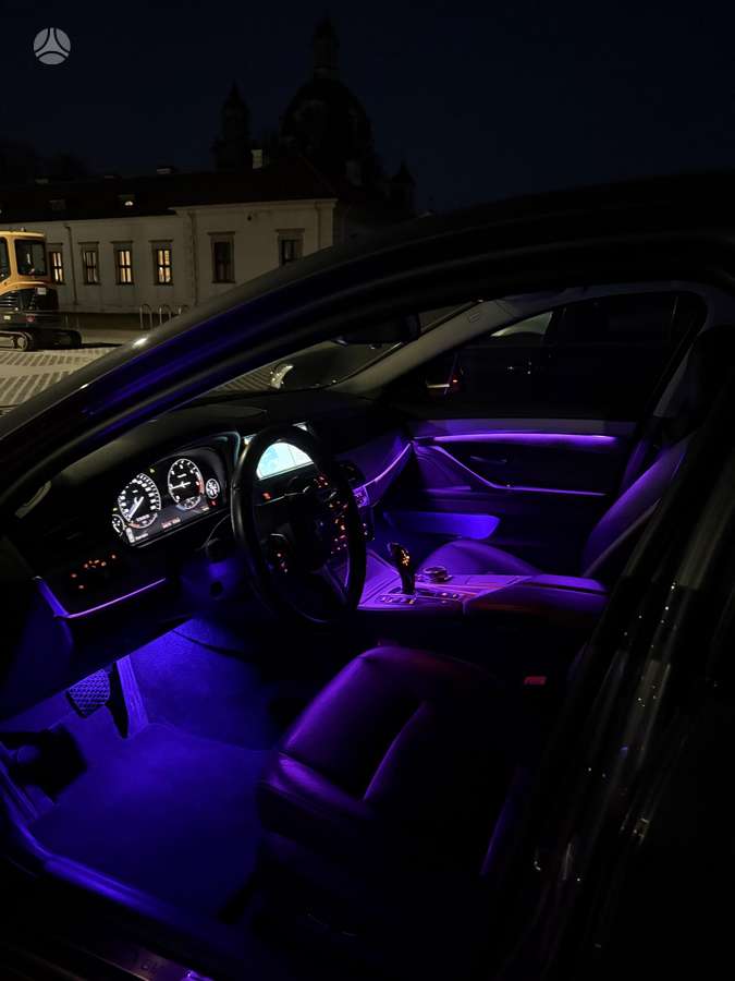 BMW 518, 2.0 l., Седан