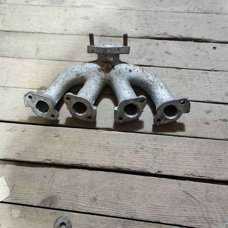 Moskvich 412 apdailos detalės