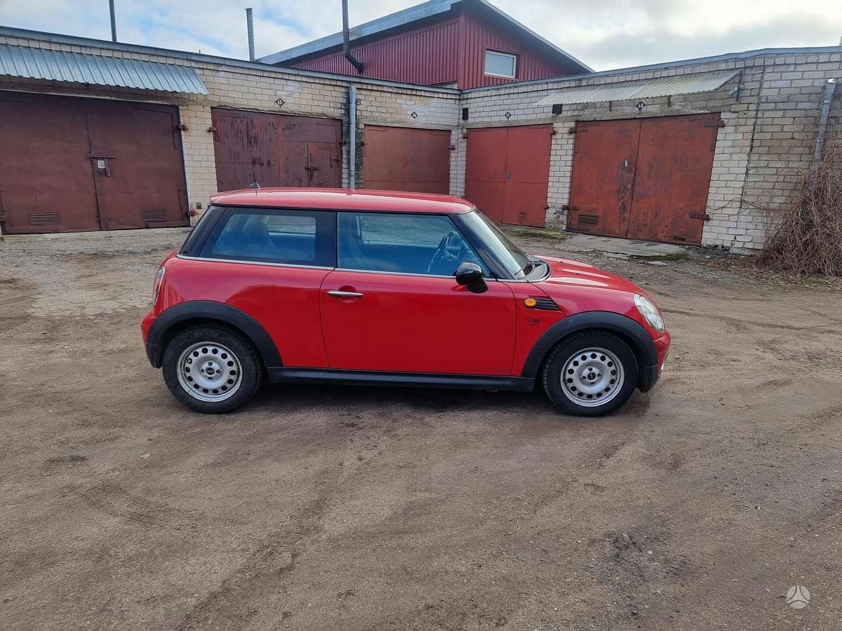 Mini Cooper, 1.4 l., hatchback