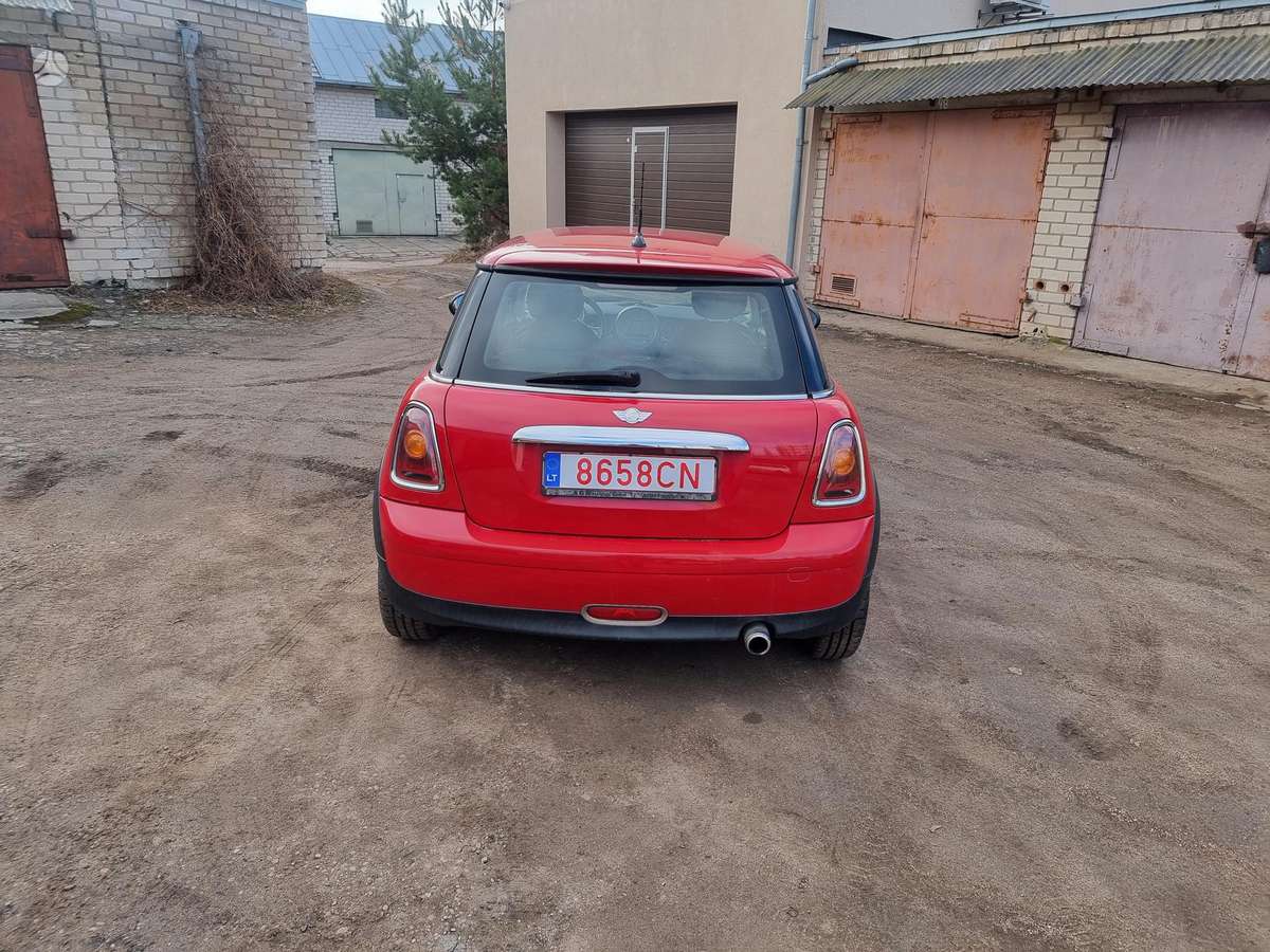 Mini Cooper, 1.4 l., hatchback