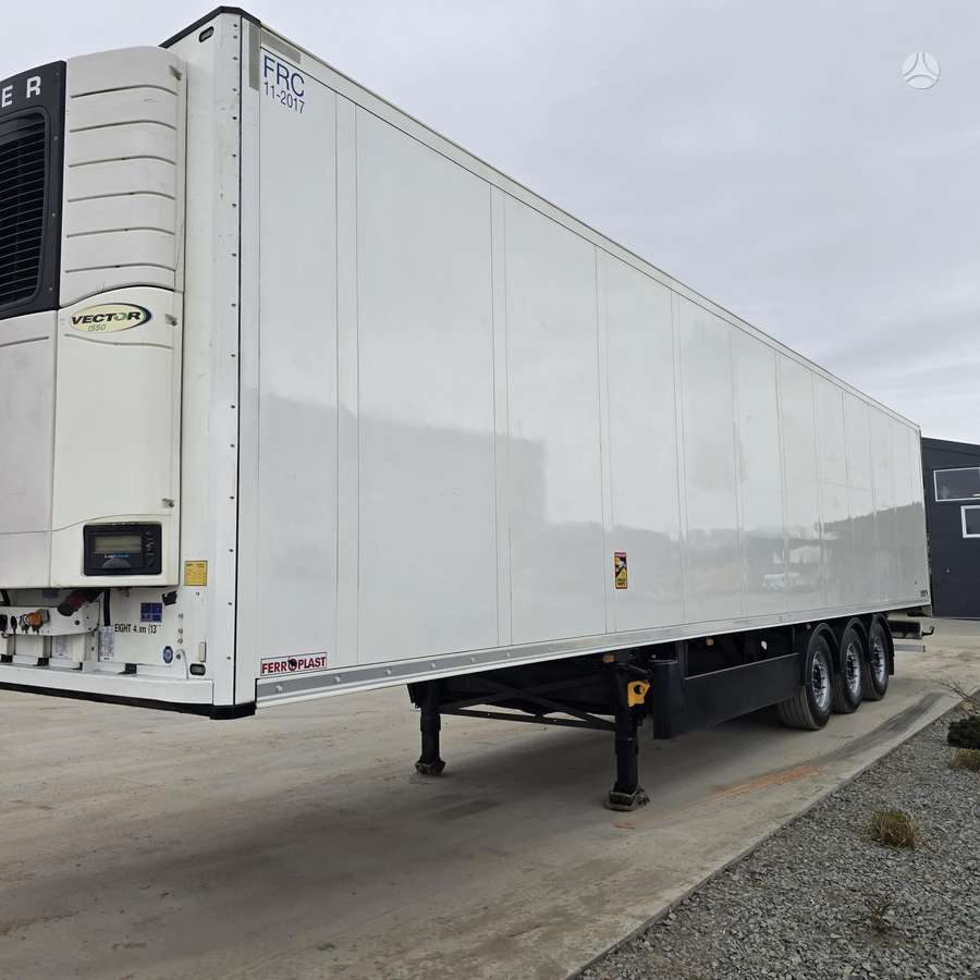 Schmitz SKO24 Carrier Vector 1550 9400h, refrigerated