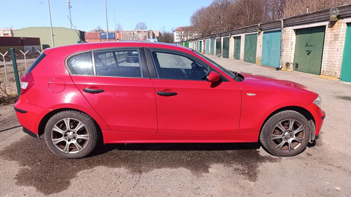 BMW 116, 1.6 l., hatchback