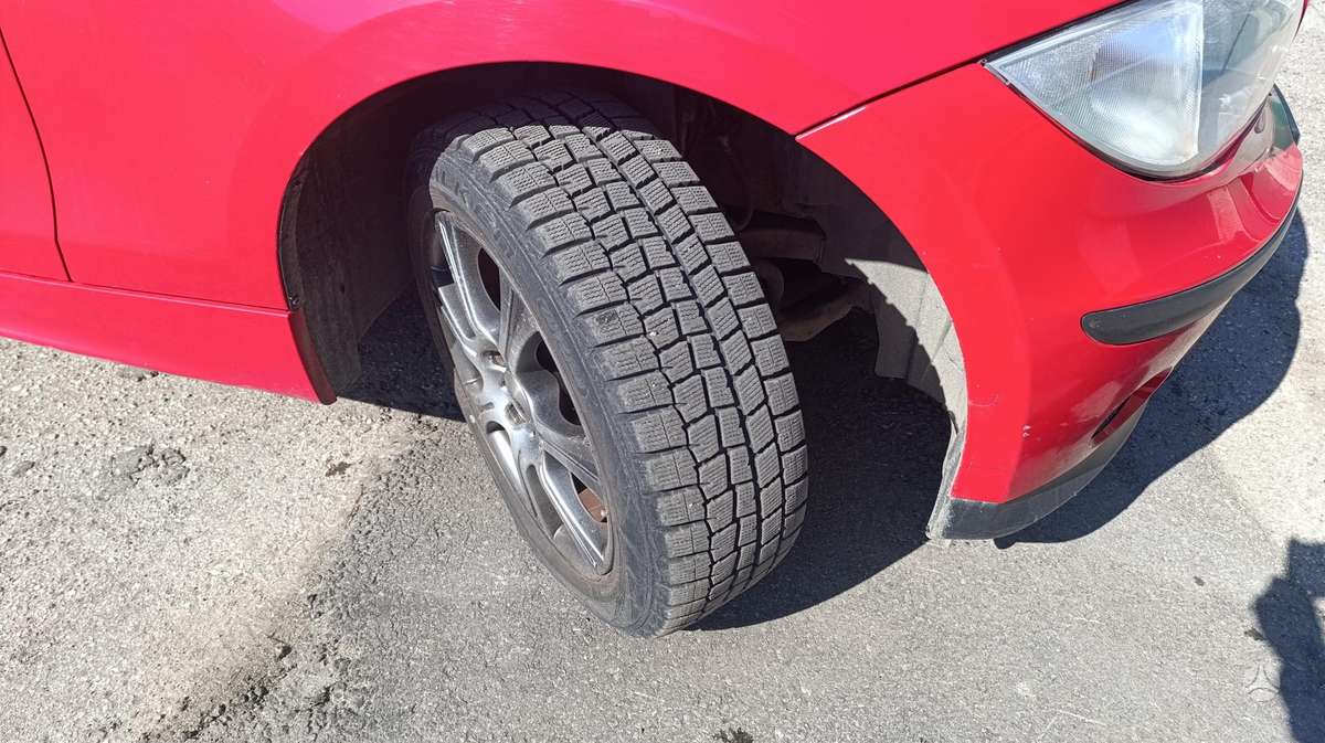 BMW 116, 1.6 l., hatchback