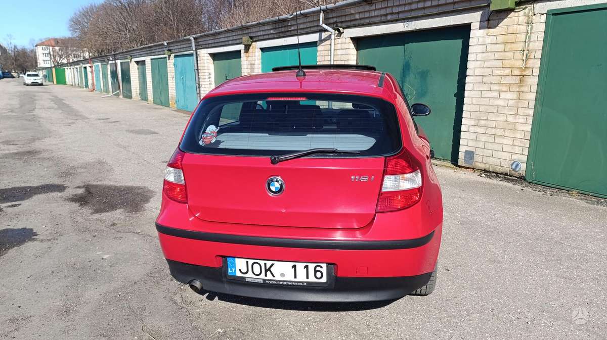 BMW 116, 1.6 l., hatchback