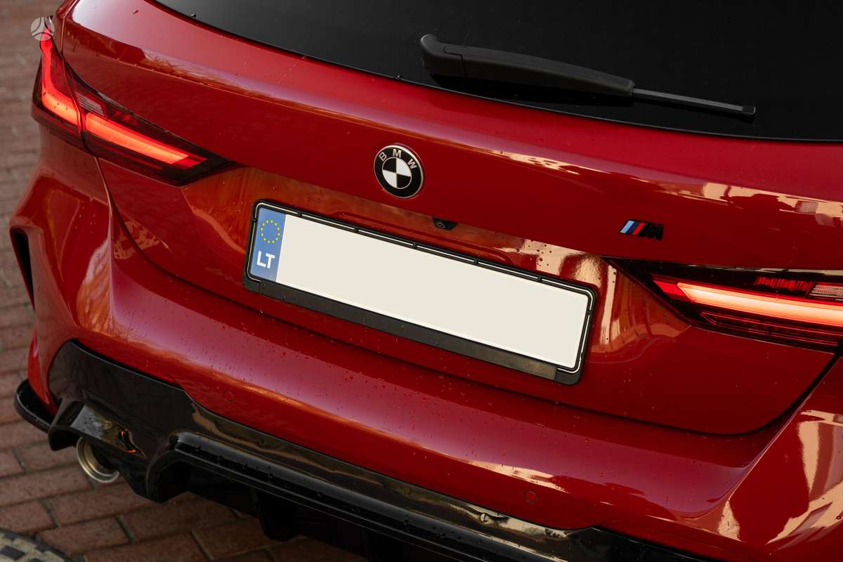 BMW 118, 1.5 l., hatchback