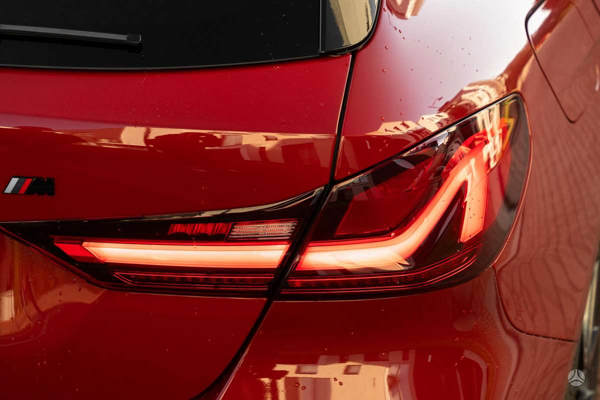 BMW 118, 1.5 l., hatchback