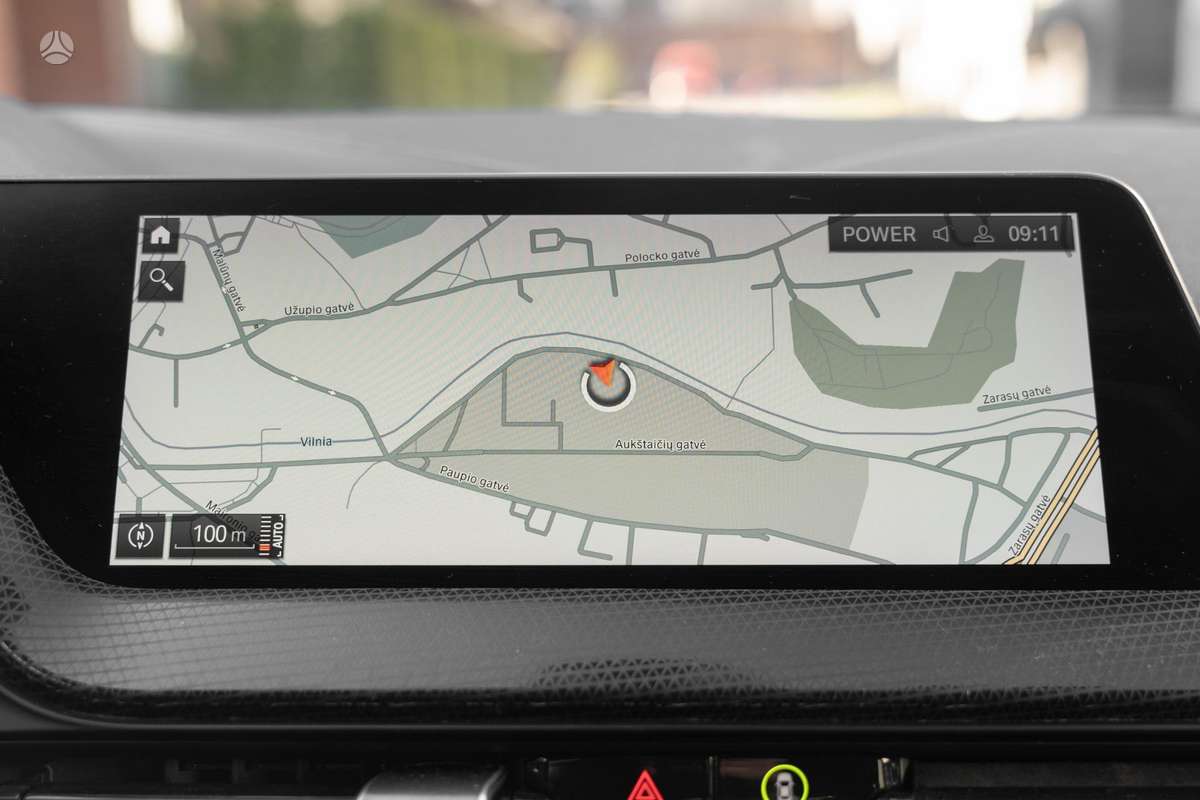 BMW 118, 1.5 l., hatchback