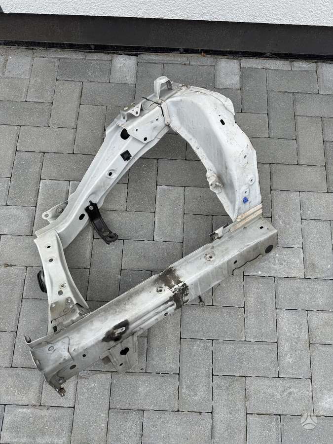 Subaru Outback frame rails (fornt, rear)