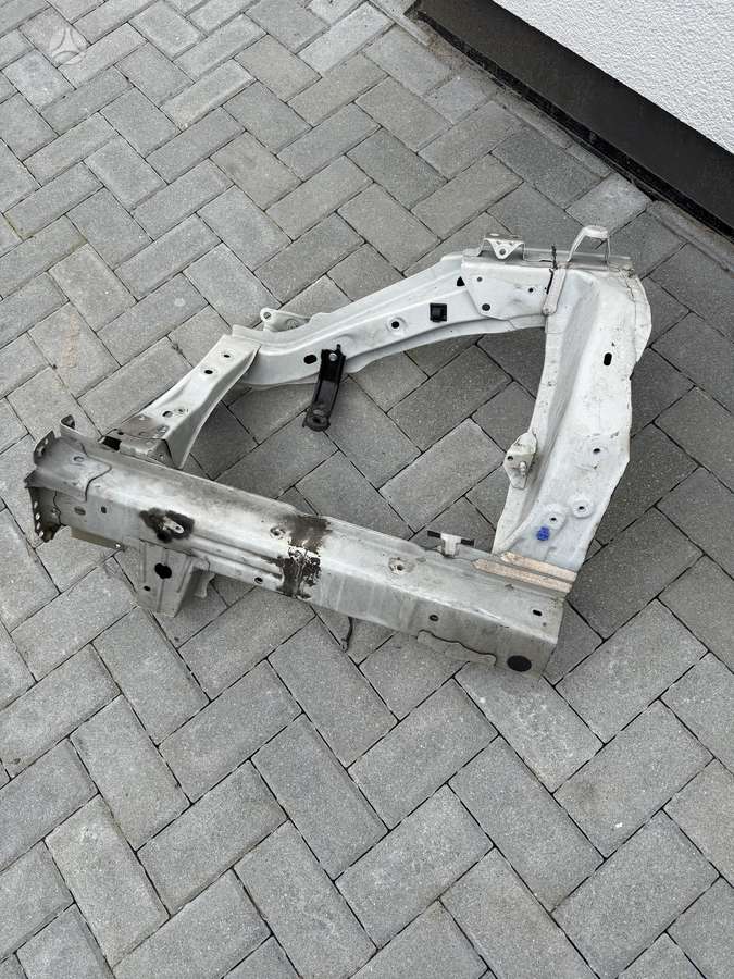 Subaru Outback frame rails (fornt, rear)