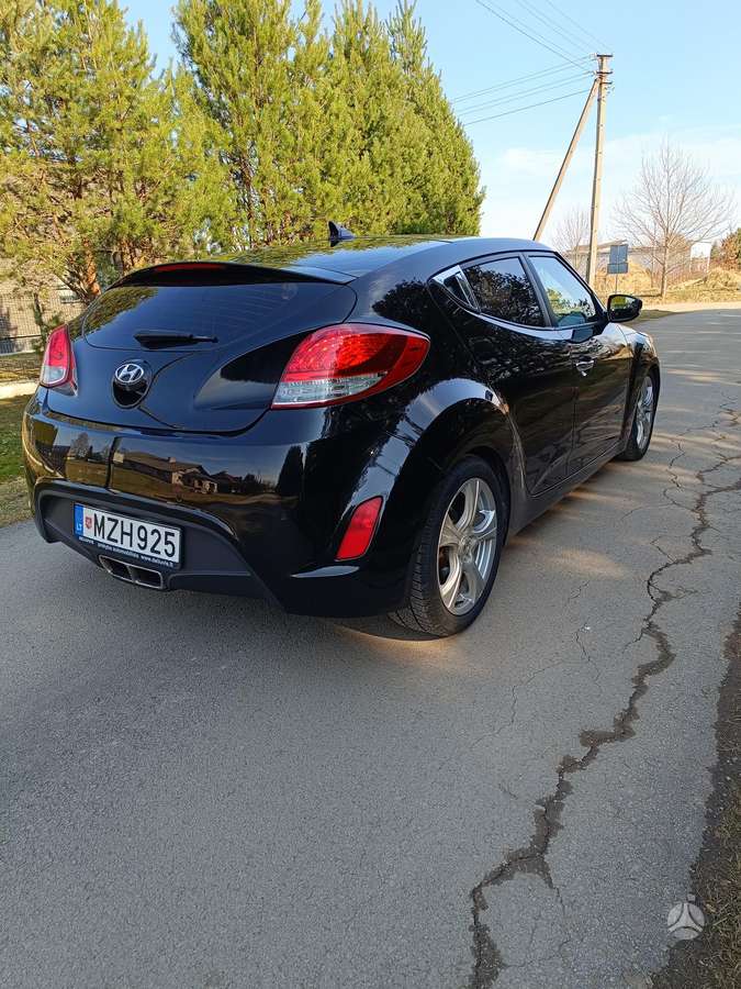 Hyundai Veloster, 1.6 l., hatchback