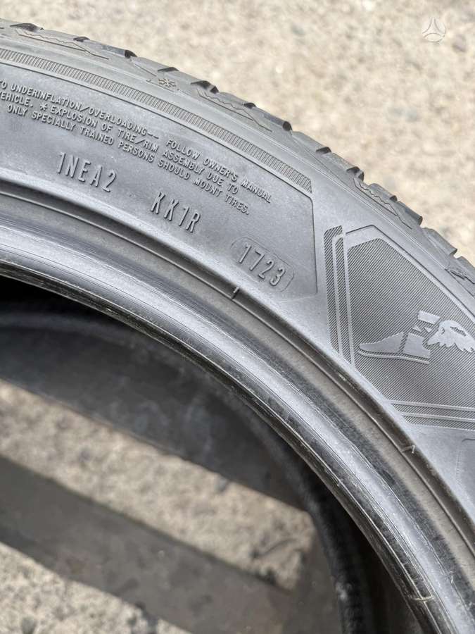Goodyear UltraGrip Ice3, всесезонные 245/45 R19