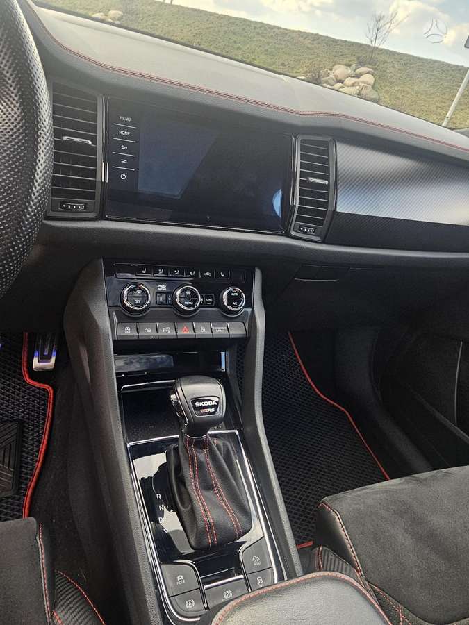 Skoda Kodiaq, 2.0 l., off-road / crossover