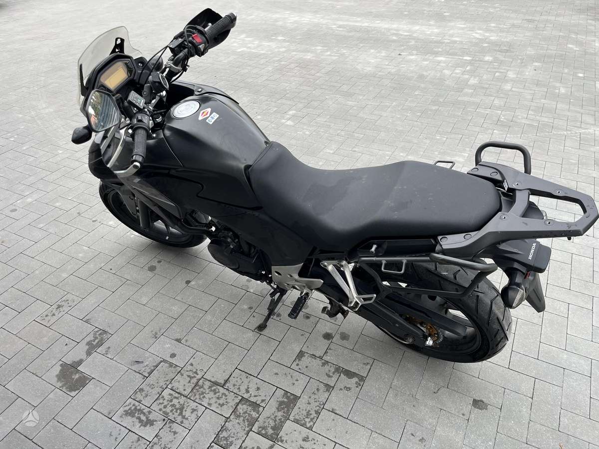 Honda CB, street / classic