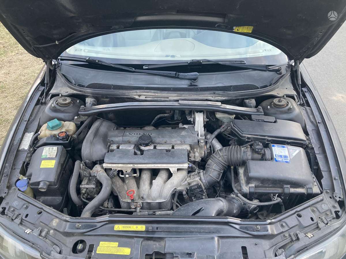 Volvo S60, 2.4 l., Седан
