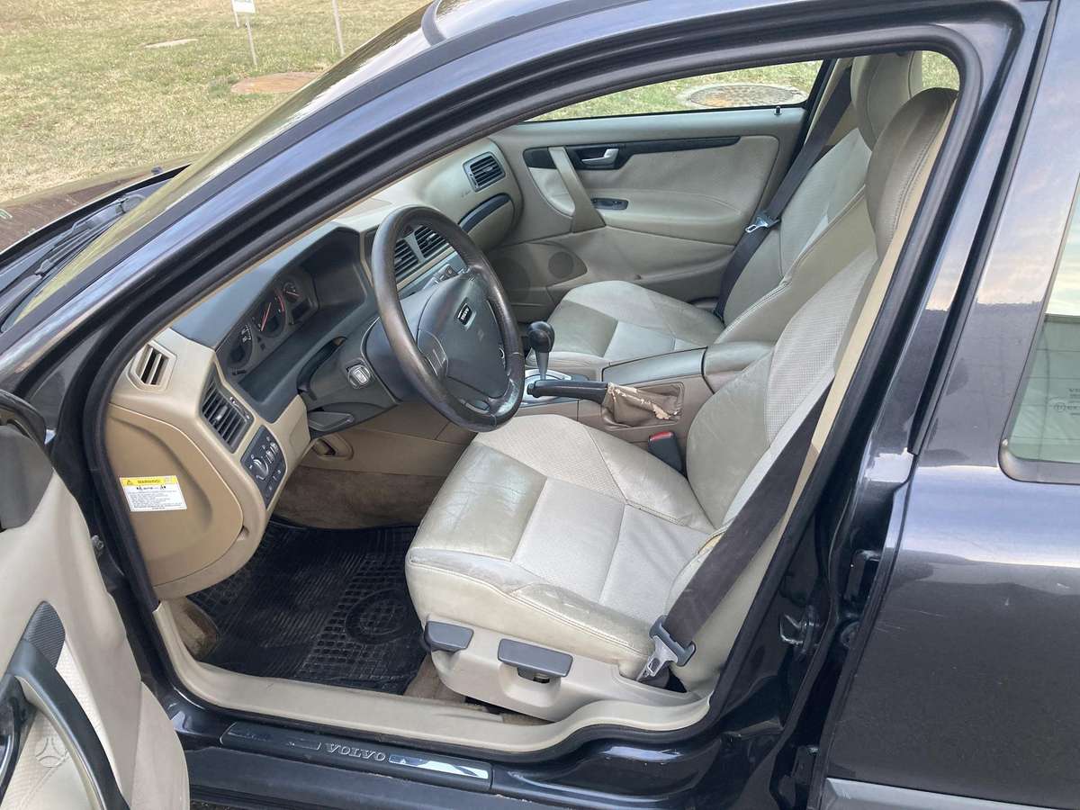 Volvo S60, 2.4 l., Седан
