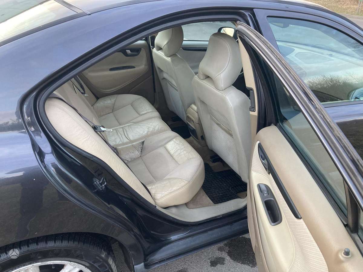Volvo S60, 2.4 l., Седан
