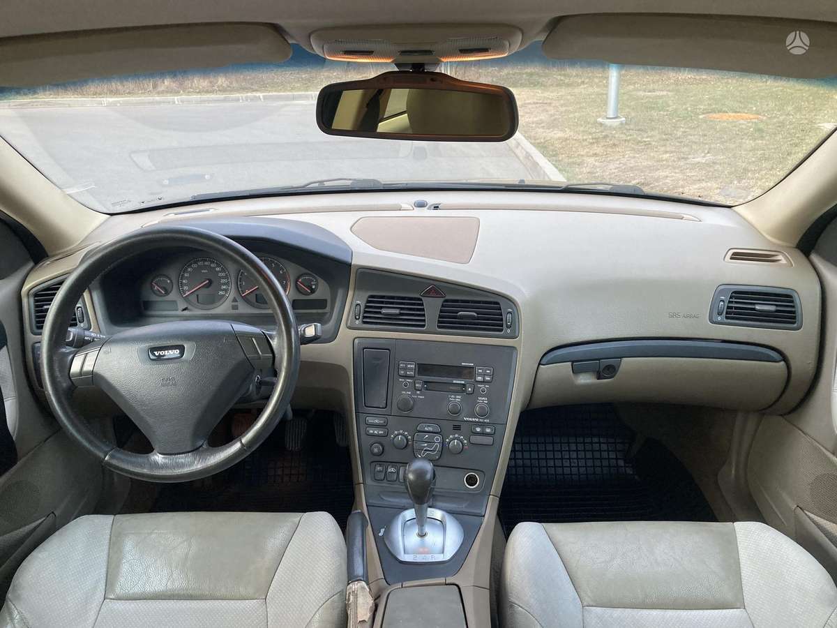 Volvo S60, 2.4 l., Седан