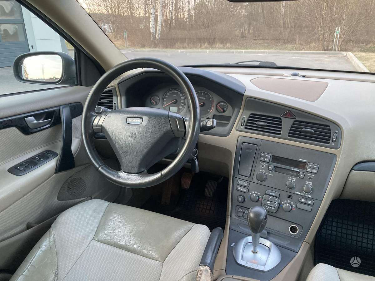 Volvo S60, 2.4 l., Седан