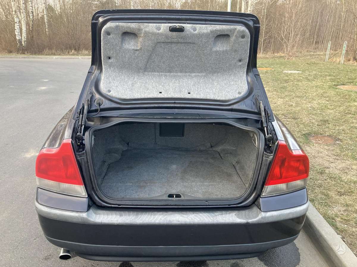 Volvo S60, 2.4 l., Седан