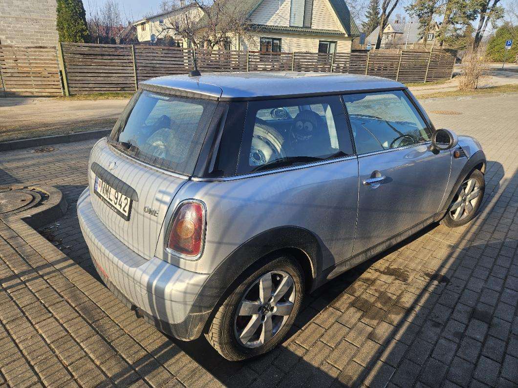 Mini One, 1.4 l., hatchback