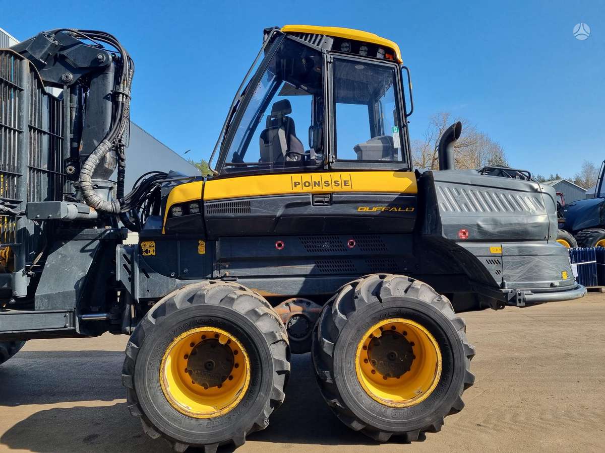 Ponsse Buffalo, forwarders