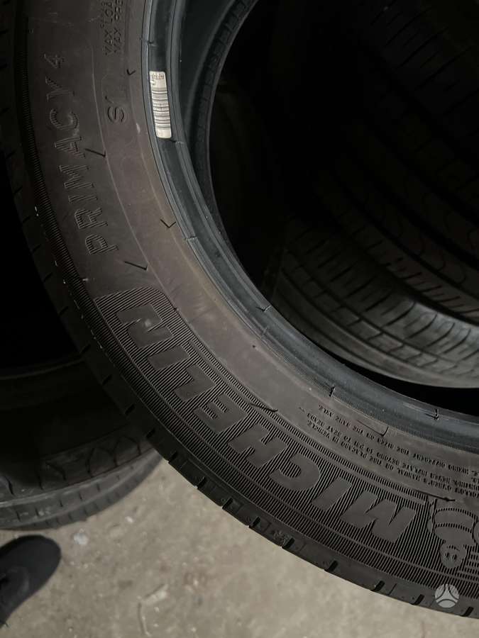 Michelin PRIMACY 4, летние 215/55 R17