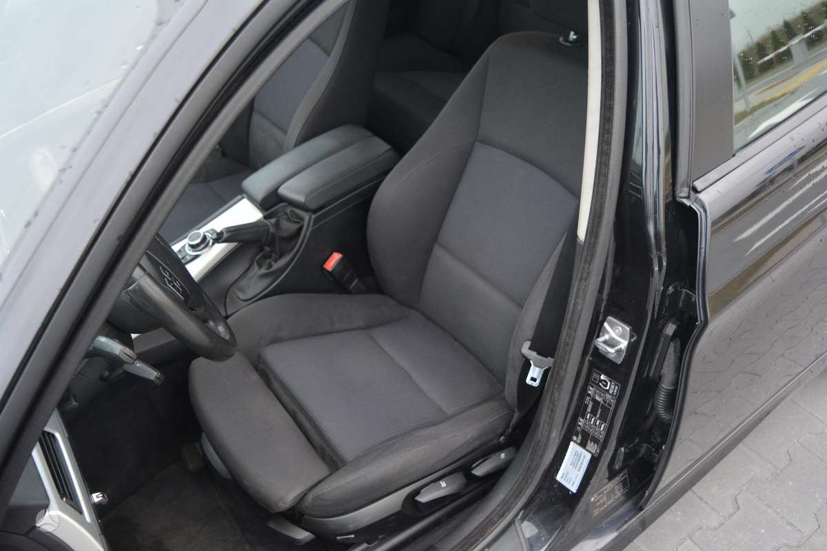 BMW 320, 2.0 l., wagon
