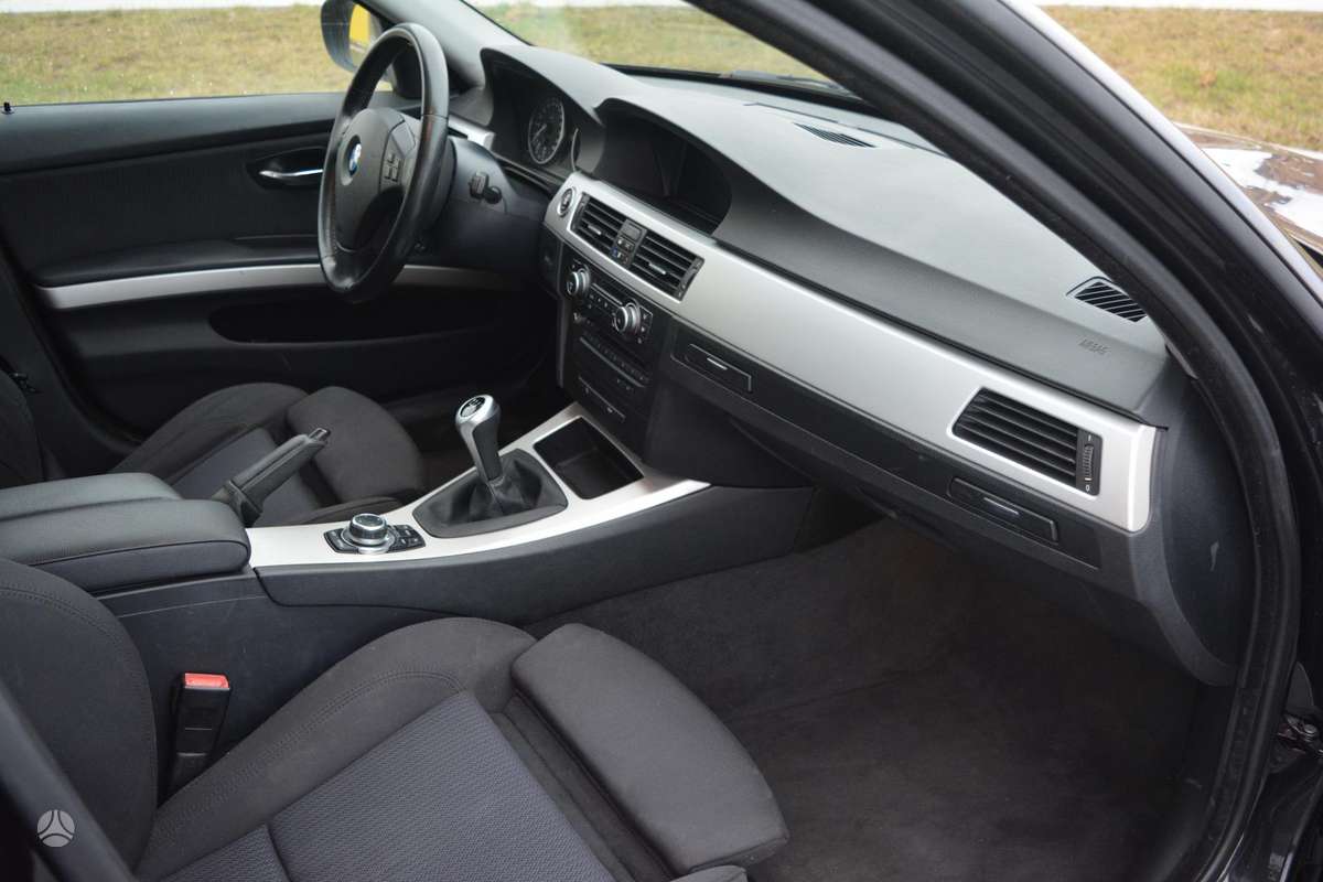 BMW 320, 2.0 l., wagon