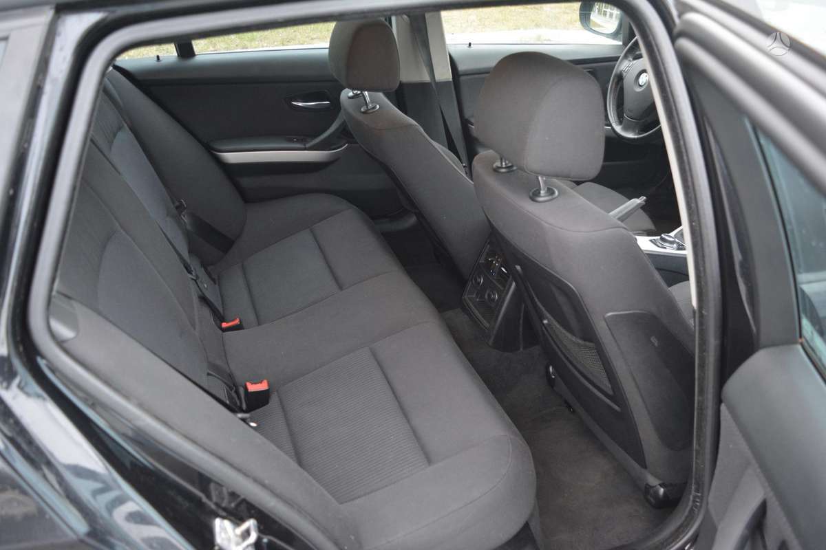 BMW 320, 2.0 l., wagon