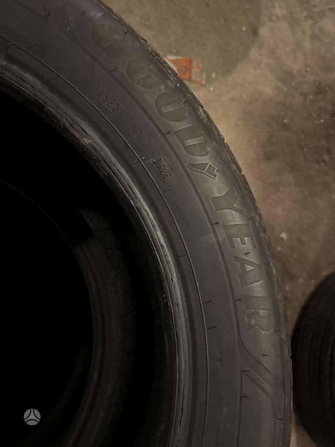 Goodyear EFFICIENT GRIP PERFORMANCE 25m, vasaras 215/55 R18