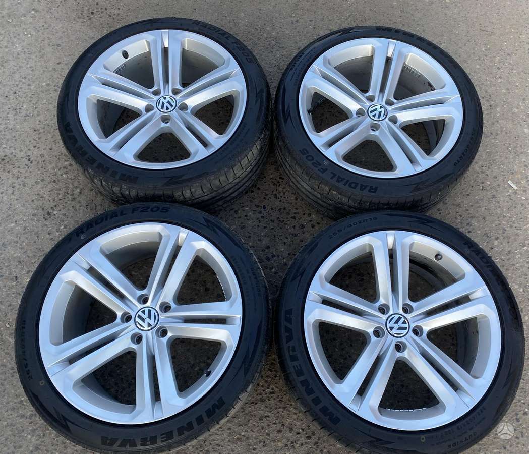 Volkswagen, lengvojo lydinio, R19