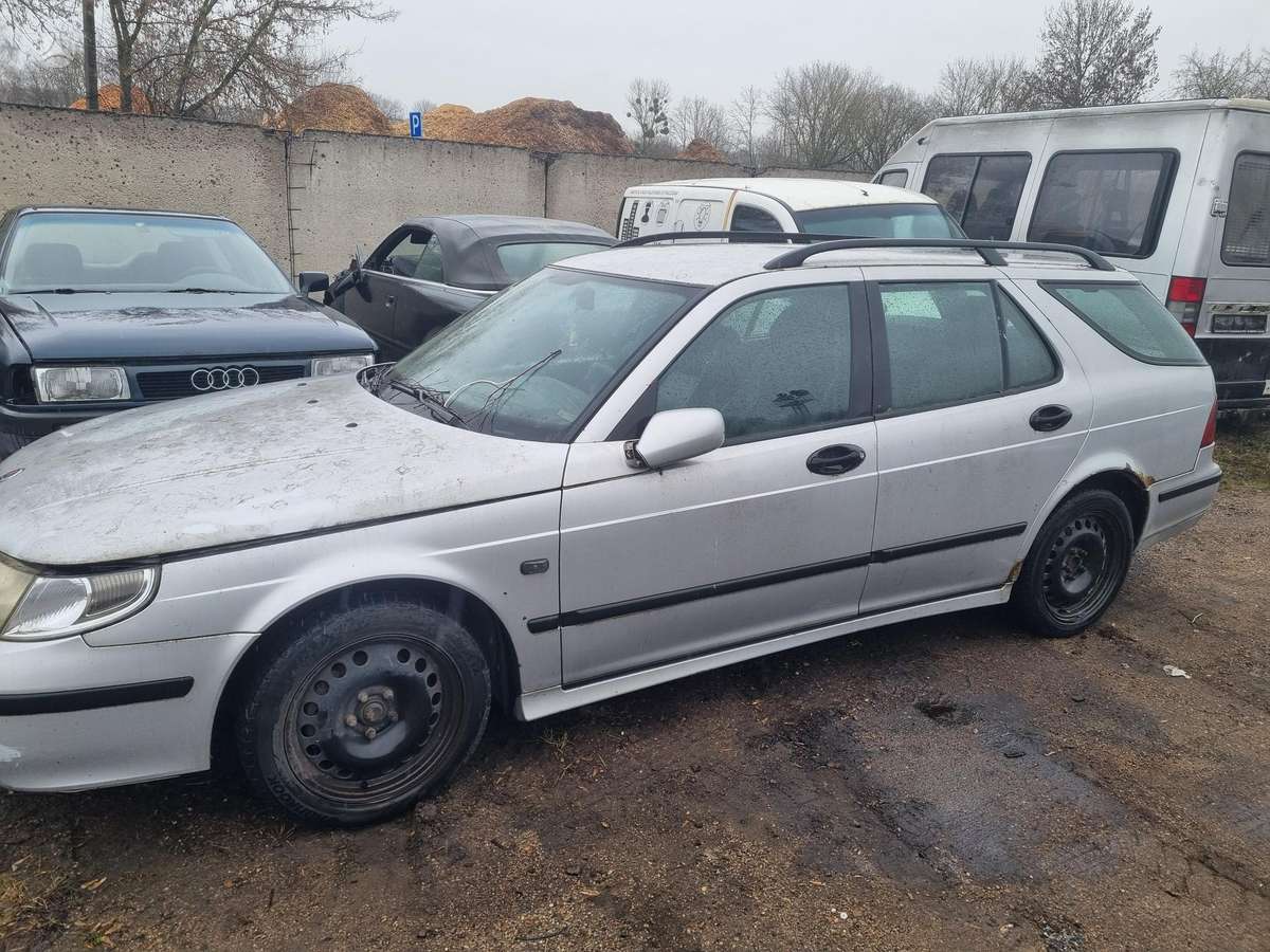Saab 9-5 Taipat ir perkame saab markes auto