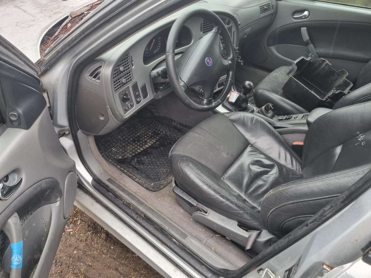 Saab 9-5 Taipat ir perkame saab markes auto