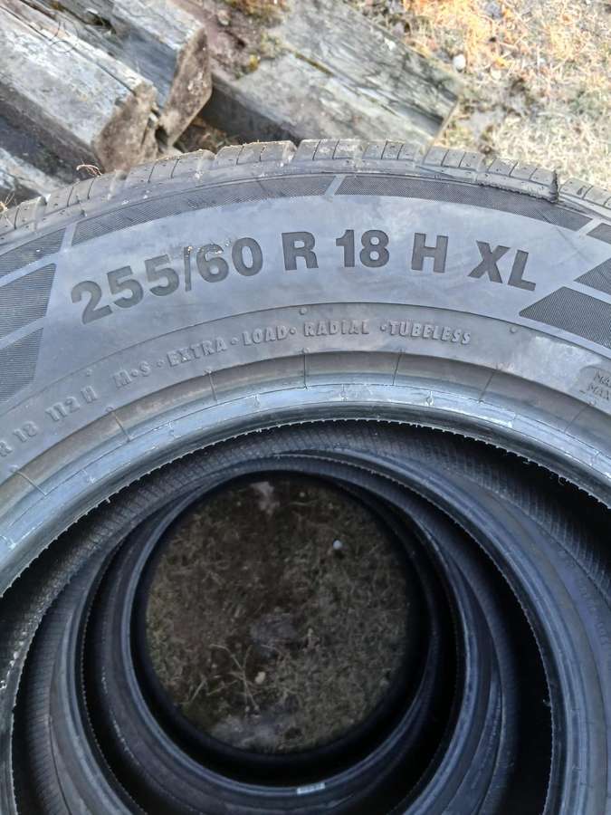 Continental, universalios 255/60 R18