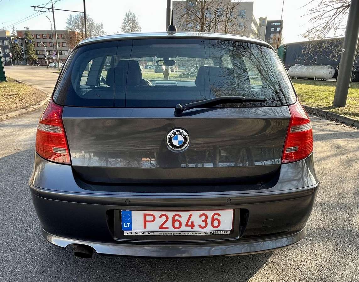 BMW 120, 2.0 l., hatchback