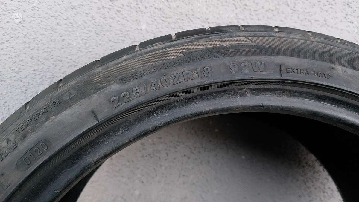 Falken , Hankook dirbam kasdien, summer 225/40 R18