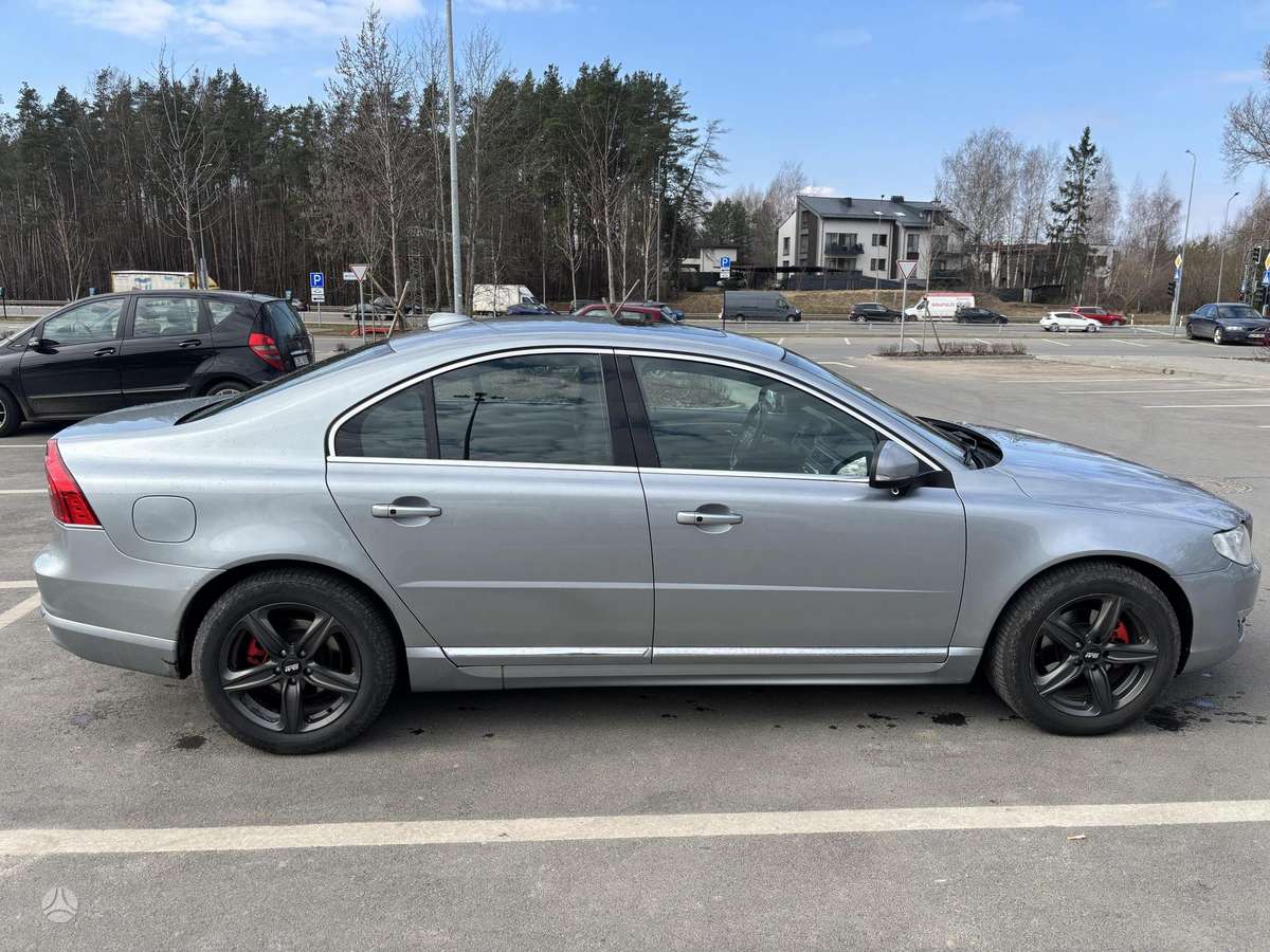 Volvo S80, 2.0 l., Седан