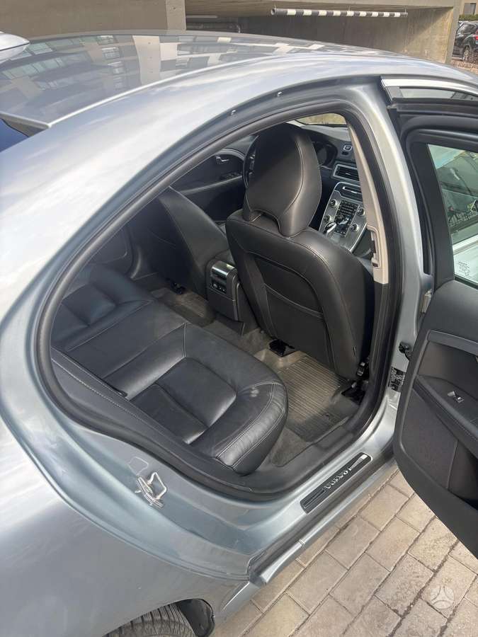 Volvo S80 - 11