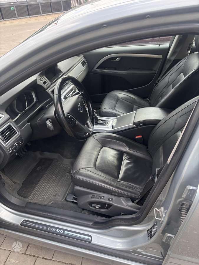 Volvo S80, 2.0 l., Седан