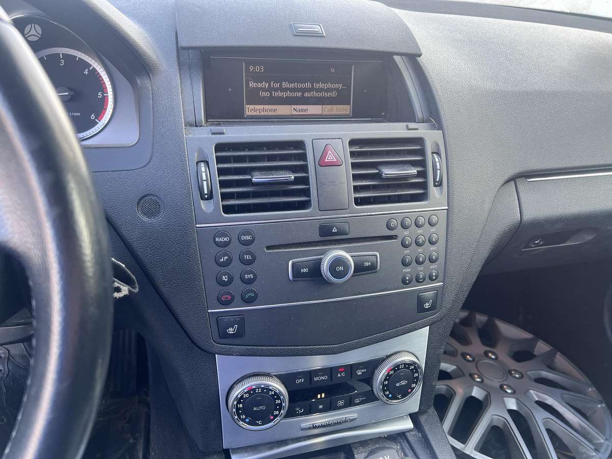 Mercedes-Benz C220 dalimis