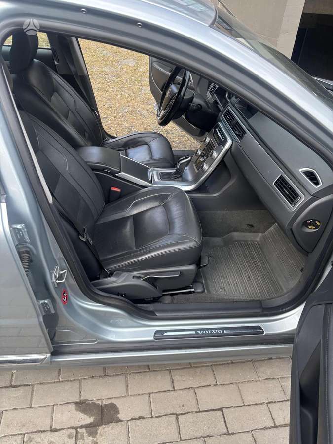 Volvo S80, 2.0 l., Седан