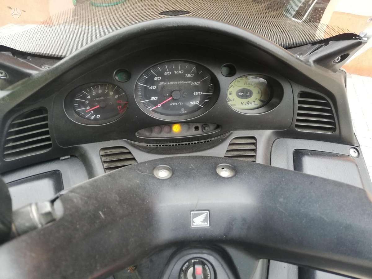Honda Silverwing 600cc, scooters / mopeds
