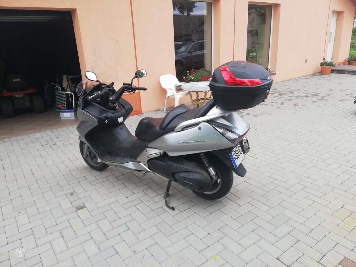 Honda Silverwing 600cc, scooters / mopeds