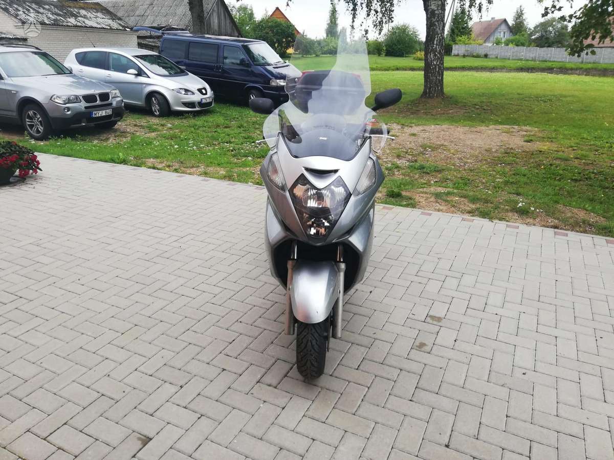 Honda Silverwing 600cc, scooters / mopeds
