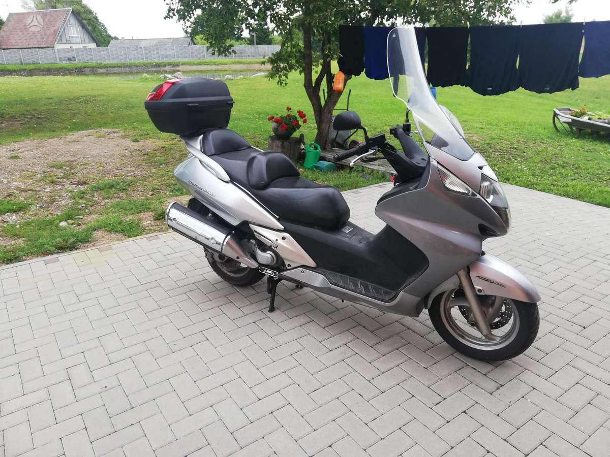 Honda Silverwing 600cc, мотороллеры / мопеды
