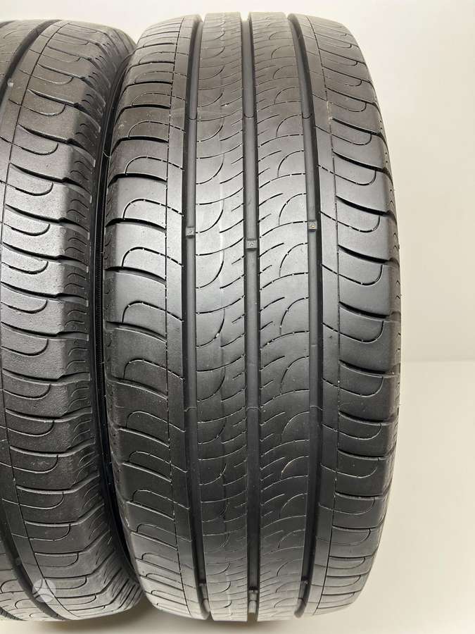 Goodyear Efficient Grip Cargo 2020m, vasarinės 215/60 R17