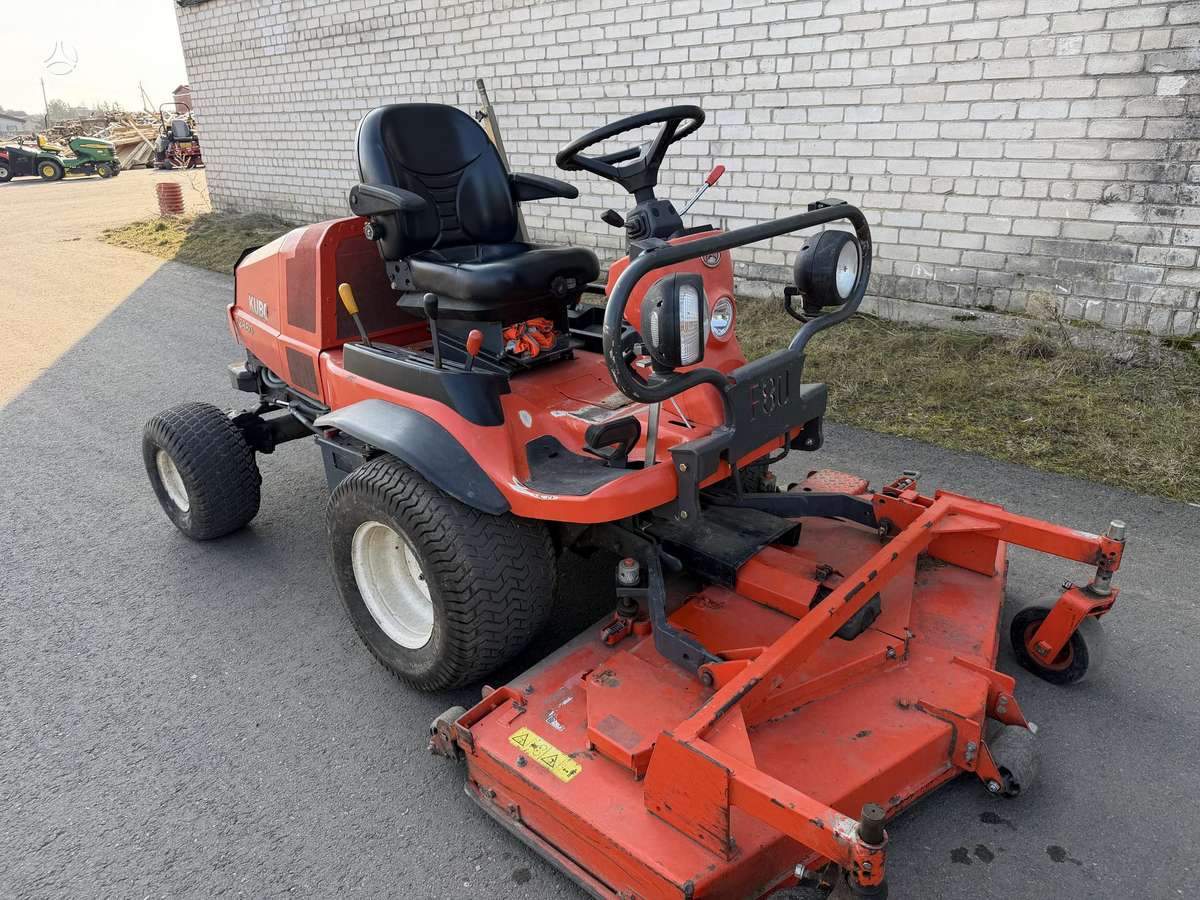 Kubota F2880, садовые тракторы