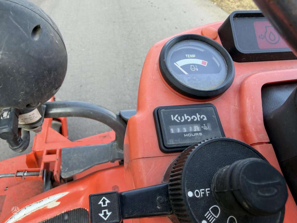 Kubota F2880, садовые тракторы