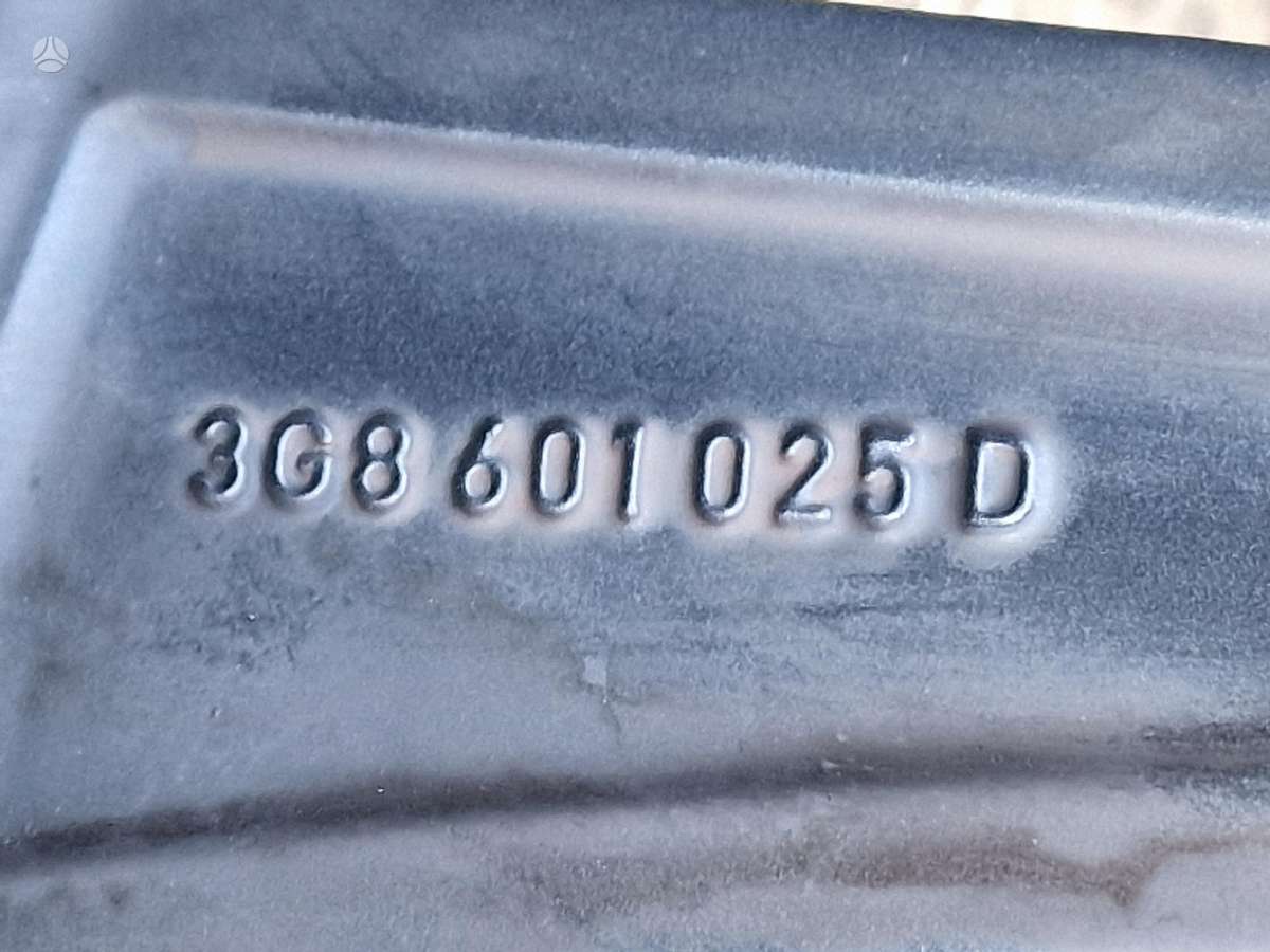 Volkswagen 3G8601025D, light alloy, R20