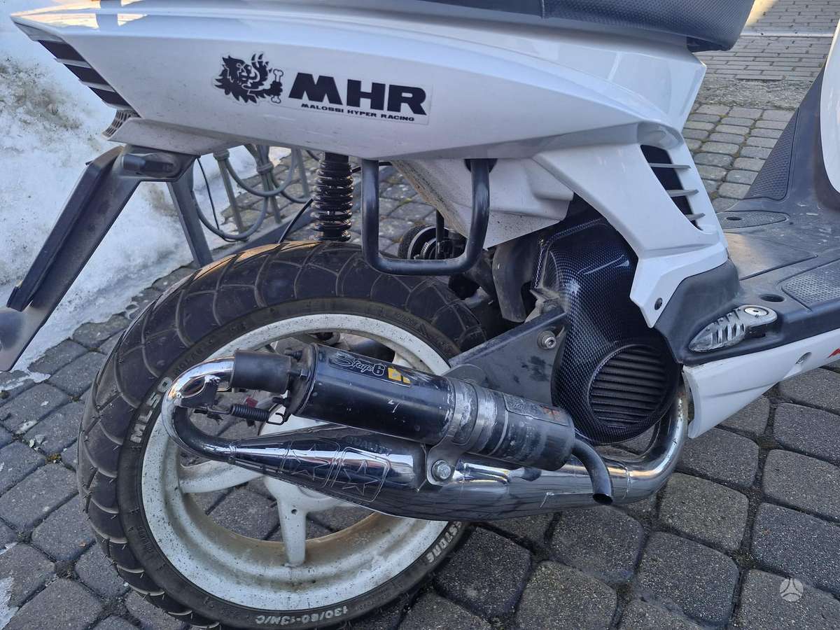 Yamaha Booster 50cc, scooters / mopeds